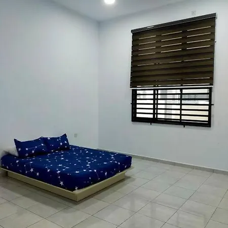 Homestay Kuantan Tepi Pantai. Exterior photo