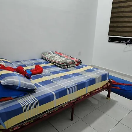 Homestay Kuantan Tepi Pantai. Exterior photo