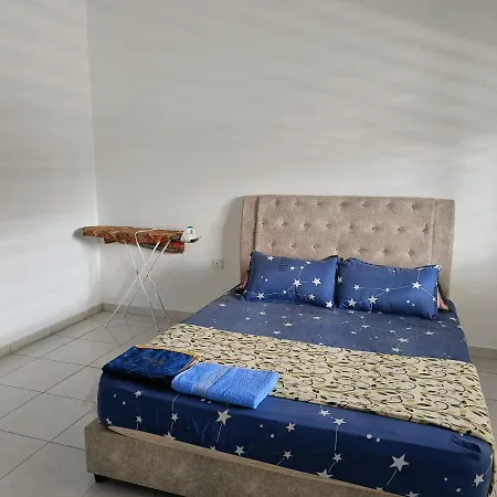 Homestay Kuantan Tepi Pantai. Exterior photo